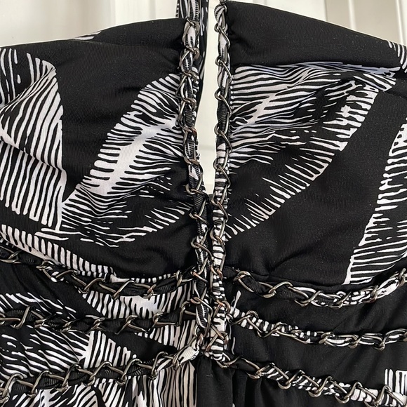 Beautiful Halter Tie Maxi, Size S - Picture 3 of 5